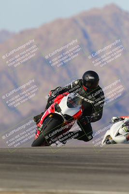 media/Dec-10-2023-SoCal Trackdays (Sun) [[0ce70f5433]]/Turn 9 (130pm)/